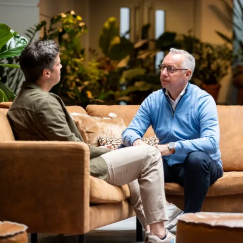 Humanfigure Werner van Keulen in gesprek
